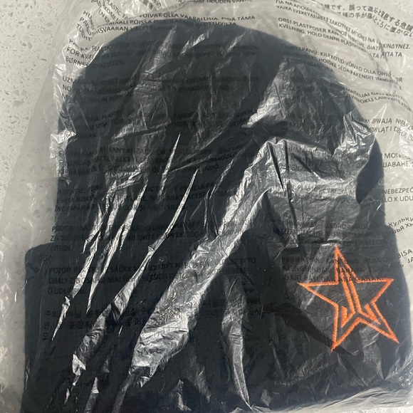 COPY - Jeffree Star Cosmetics exclusive 2020 Halloween beanie - Picture 3 of 3